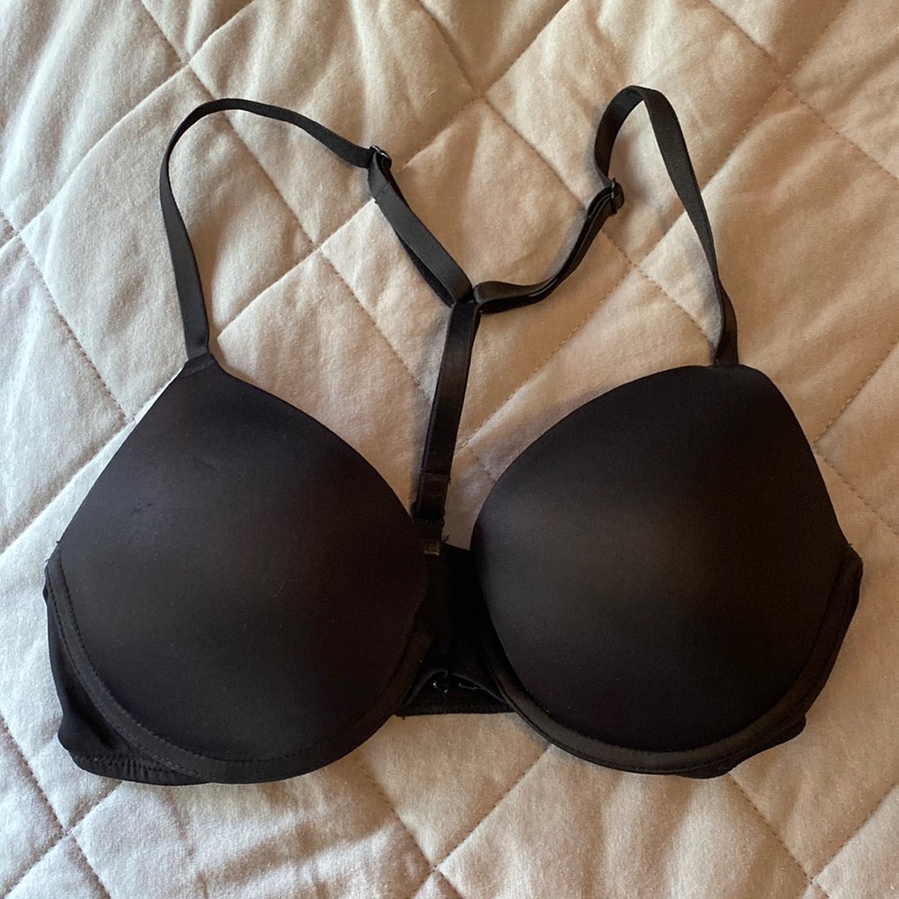 Victoria’s Secret PINK front clip bra